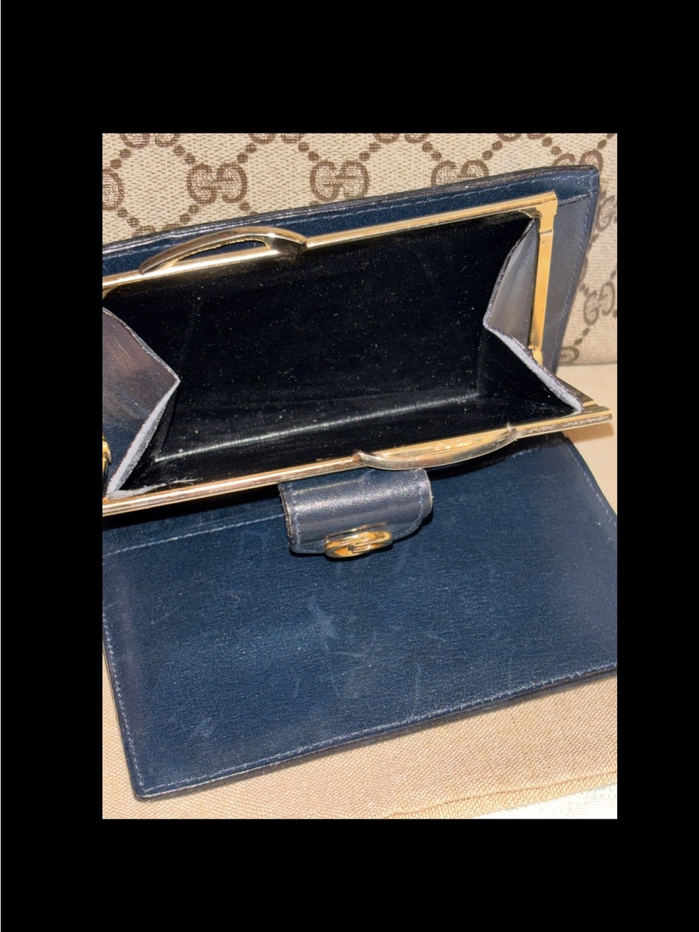 Gucci Beige Canvas Wallet with Navy Trim and Gold GG Snap - Picture 7 of 11